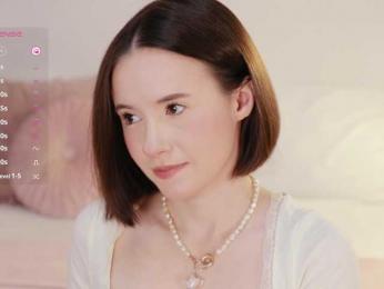 MissEssie bongacams stream image