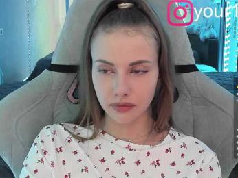 VikkiExtraCheese bongacams stream image