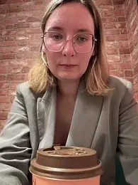 The_Snowwhitee stripchat stream image