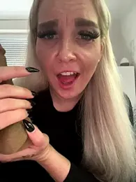 MIA-XXX stripchat stream image