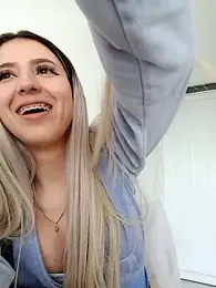 eva-2023 stripchat stream image