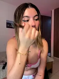 Your_Honeey stripchat stream image