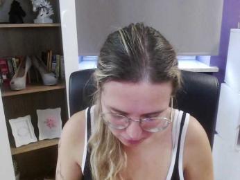 Soft-Zoey bongacams stream image