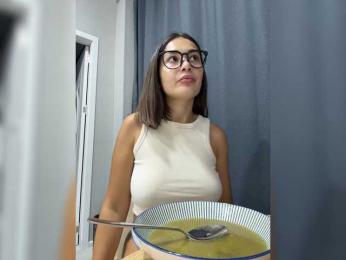 wlcm2talilia bongacams stream image