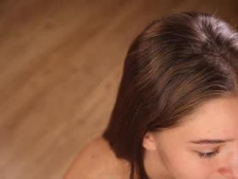 little_poetry chaturbate stream image