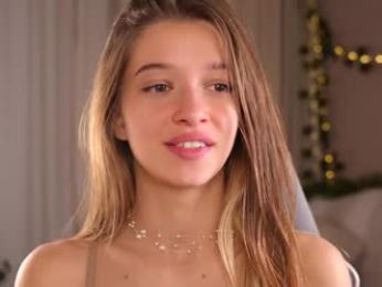 little_poetry chaturbate stream image