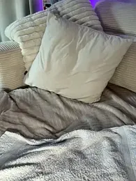 JezzyHill stripchat stream image