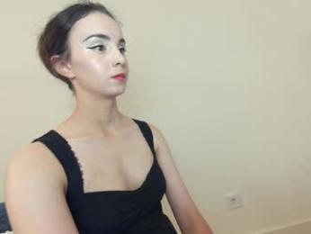 ehotlovea chaturbate stream image