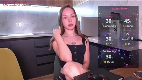 lekfull-kitten stripchat stream image