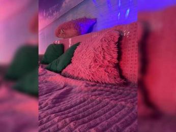 Sugarbaby33 bongacams stream image