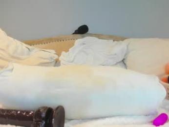 eatmygingersnapps chaturbate stream image