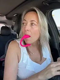 Cherry-red-xo stripchat stream image