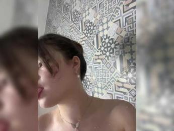 YourLadyyy bongacams stream image