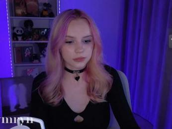 fymryn bongacams stream image