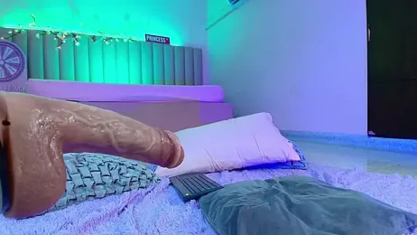 KellyOlsenbe stripchat stream image