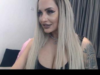 lovelyblondyx bongacams stream image