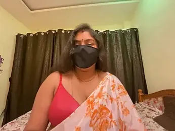 LouleyRanii stripchat stream image