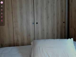 lauracriistina camsoda stream image