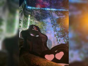 -Summer- bongacams stream image