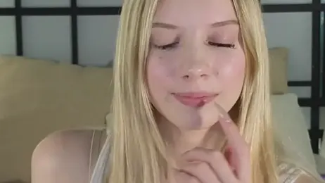 katt__y stripchat stream image