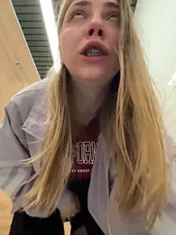 Sunny___Bunny stripchat stream image