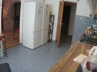 voyeurcam-julmodels-kitchen camsoda stream image