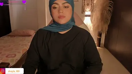 shayla_18 stripchat stream image