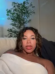 Brunettexio stripchat stream image