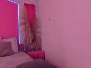 emyliesander camsoda stream image