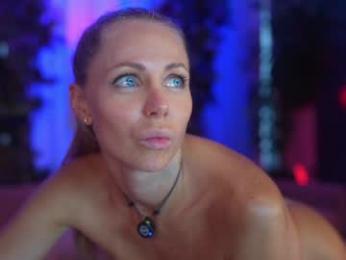 eva_fashionista chaturbate stream image