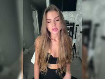 SweetyMia bongacams stream image