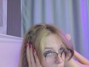 vialeta-baby bongacams stream image