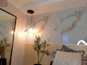 leathompson1 bongacams stream image