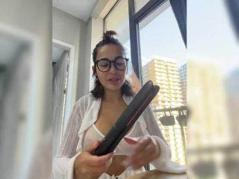 wlcm2talilia bongacams stream image