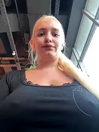 Milkyy_wway stripchat stream image