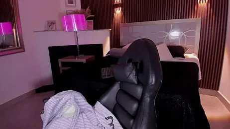 NattashaHotson stripchat stream image