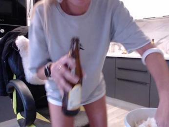 blondalina bongacams stream image