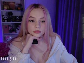 fymryn bongacams stream image