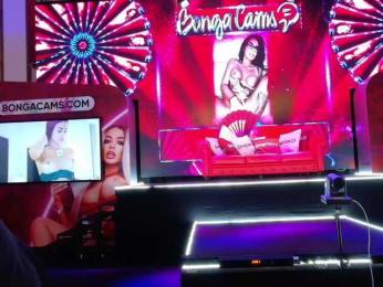 Laranya bongacams stream image