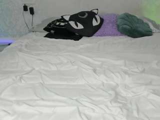 vampire-girl camsoda stream image