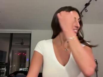 camiliakxoxo chaturbate stream image