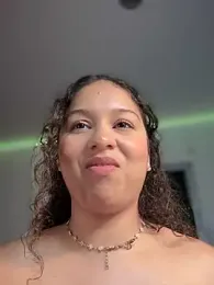 Shara_dreams stripchat stream image