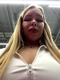 Liza_risky stripchat stream image