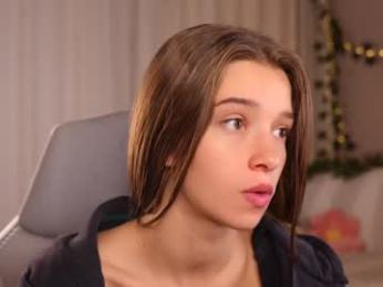 little_poetry chaturbate stream image