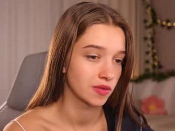 little_poetry chaturbate stream image