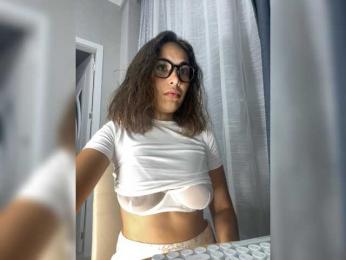 wlcm2talilia bongacams stream image