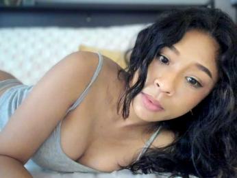 athena-th bongacams stream image