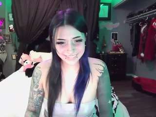 sallylynn camsoda stream image