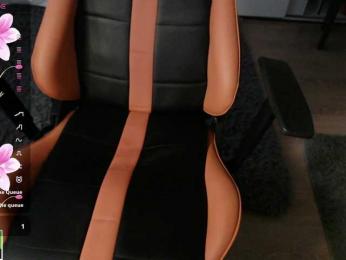 crystalyss bongacams stream image