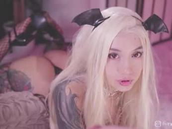 nekyra_san chaturbate stream image